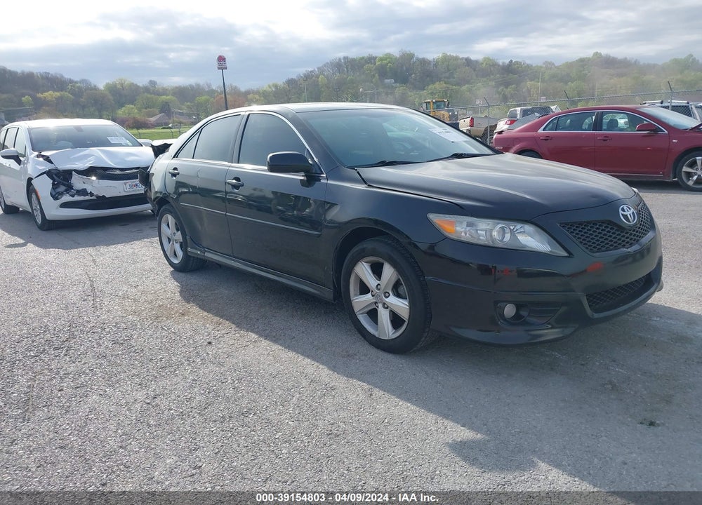 2011 TOYOTA CAMRY SE VIN: 4T1BF3EKXBU135187