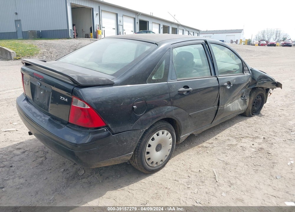 2005 FORD FOCUS ZX4 VIN: 1FAFP34N25W223597