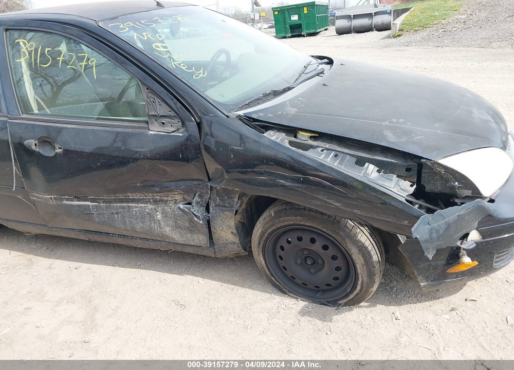 2005 FORD FOCUS ZX4 VIN: 1FAFP34N25W223597