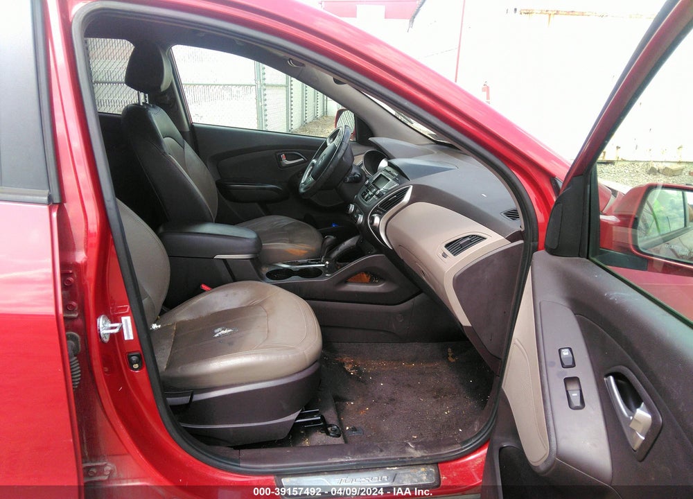 2013 HYUNDAI TUCSON LIMITED VIN: KM8JU3AC0DU764363