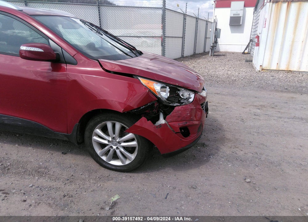 2013 HYUNDAI TUCSON LIMITED VIN: KM8JU3AC0DU764363