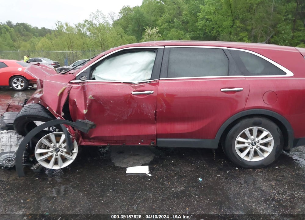 2019 KIA SORENTO 2.4L LX VIN: 5XYPG4A34KG510567