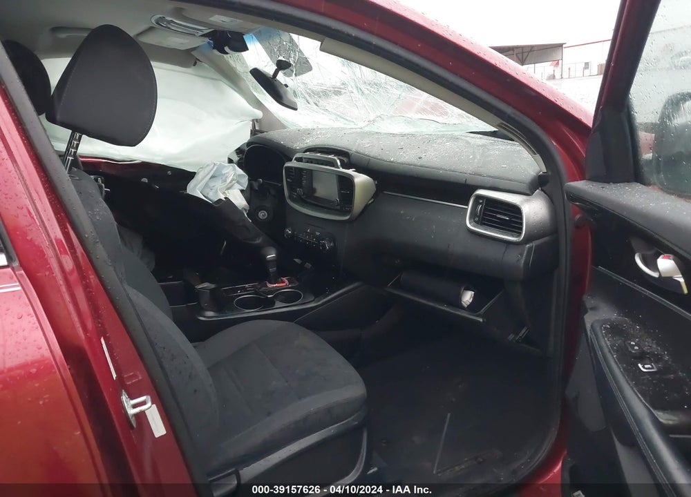 2019 KIA SORENTO 2.4L LX VIN: 5XYPG4A34KG510567