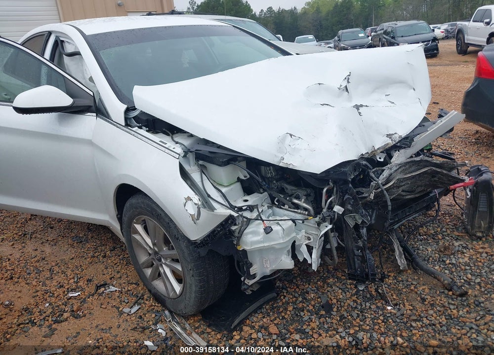 2016 HYUNDAI SONATA SE VIN: 5NPE24AF1GH292166