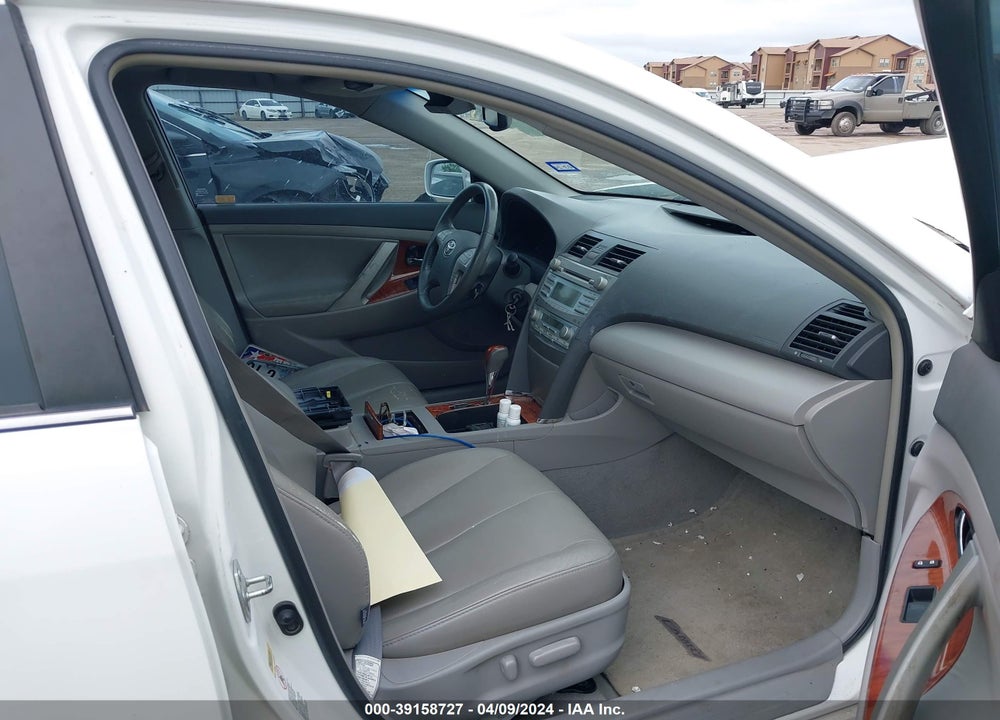 2009 TOYOTA CAMRY XLE VIN: 4T1BE46KX9U804656