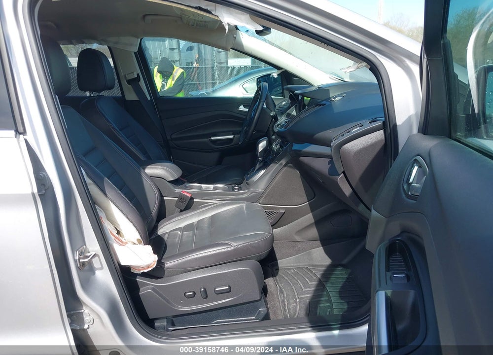 2016 FORD ESCAPE TITANIUM VIN: 1FMCU9J91GUC42202
