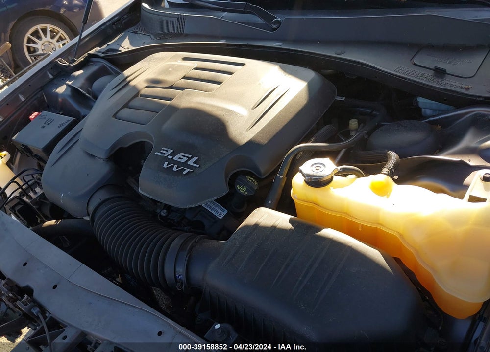 2014 CHRYSLER 300 VIN: 2C3CCAAG8EH181149
