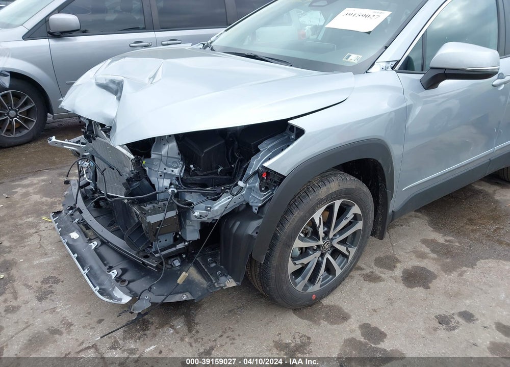 2023 TOYOTA COROLLA CROSS XLE VIN: 7MUDAABG9PV070642