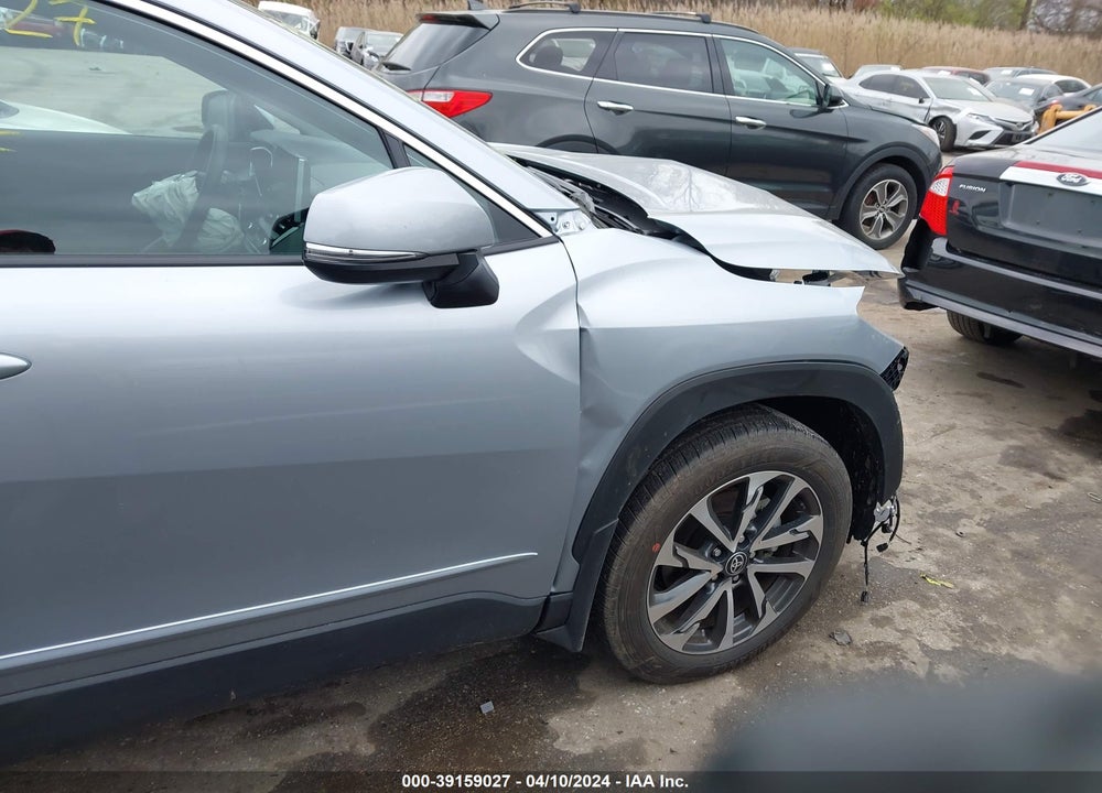 2023 TOYOTA COROLLA CROSS XLE VIN: 7MUDAABG9PV070642