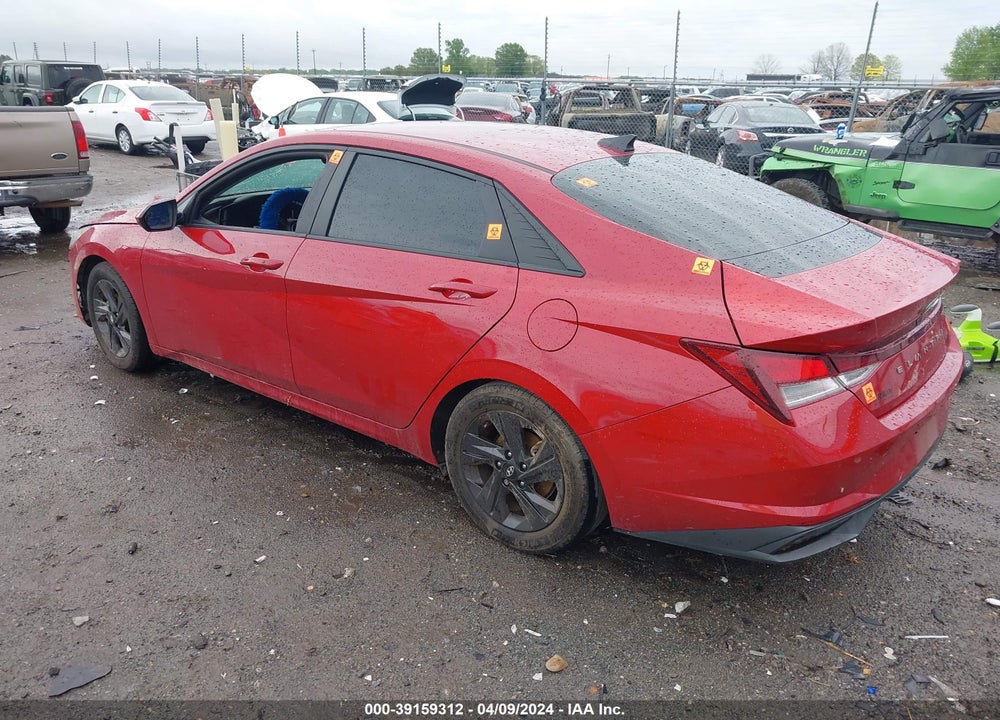 2021 HYUNDAI ELANTRA SEL VIN: KMHLM4AG0MU068541