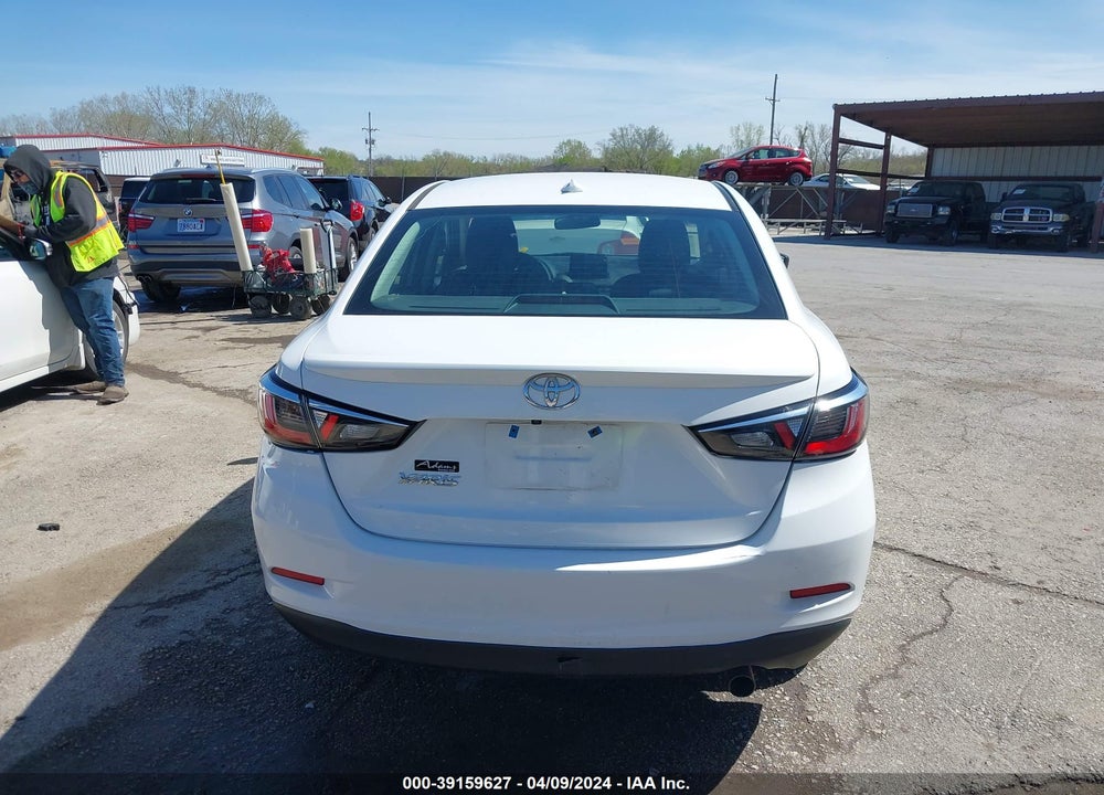 2019 TOYOTA YARIS LE VIN: 3MYDLBYV3KY509109