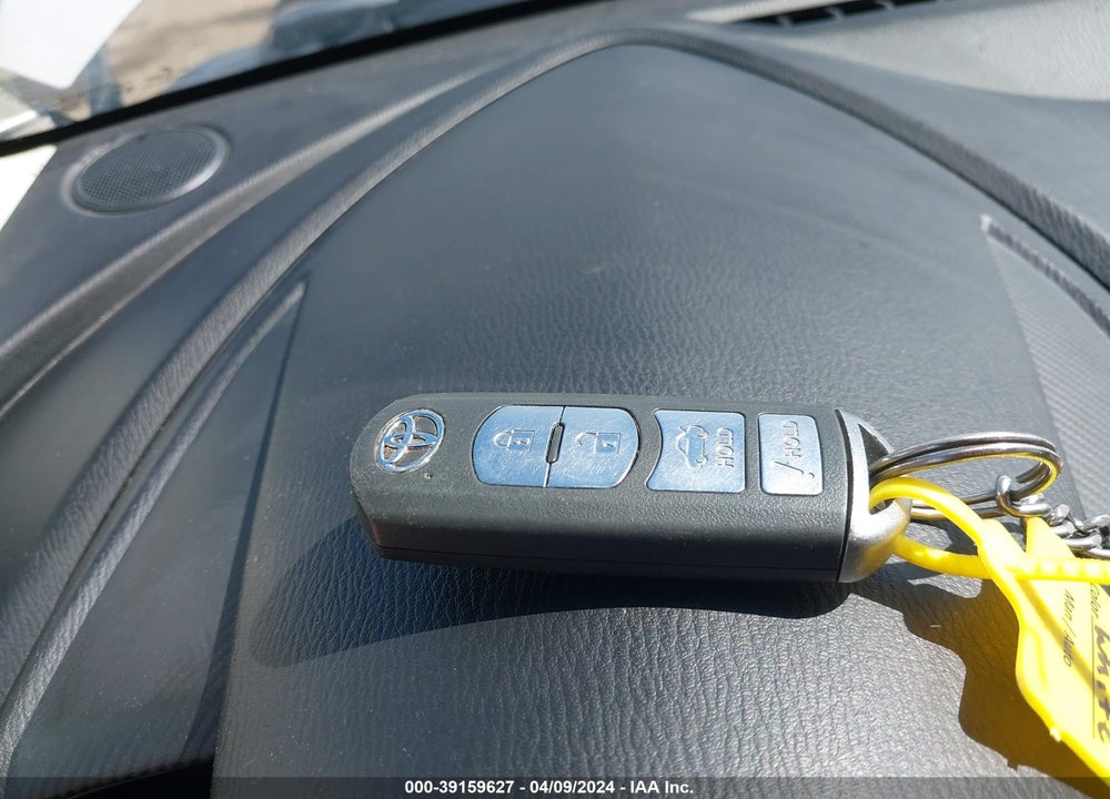 2019 TOYOTA YARIS LE VIN: 3MYDLBYV3KY509109