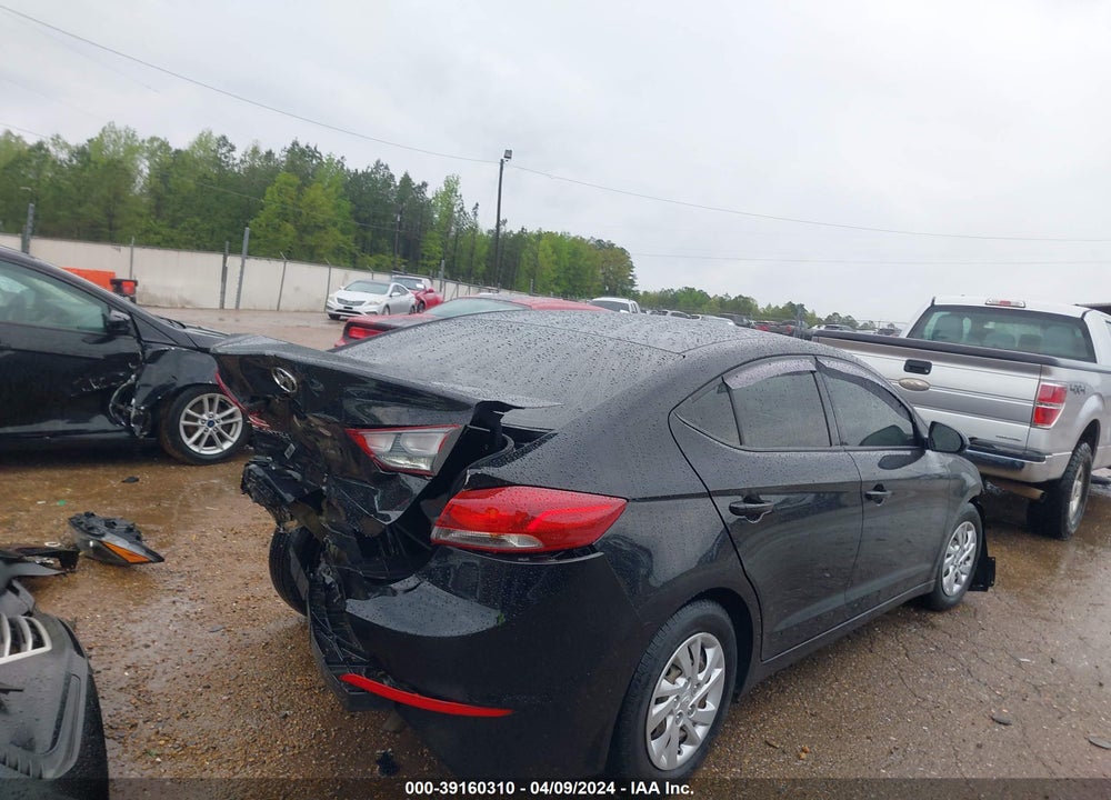 2018 HYUNDAI ELANTRA VIN: 5NPD74LF3JH353809