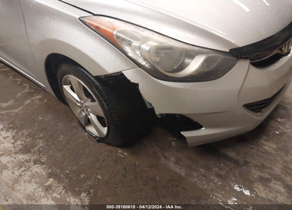 2013 HYUNDAI ELANTRA GLS VIN: 5NPDH4AE7DH208025