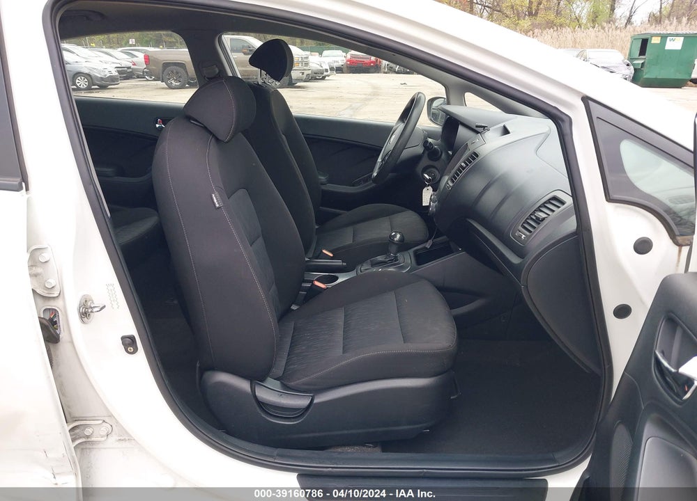 2016 KIA FORTE LX VIN: KNAFK4A66G5476861