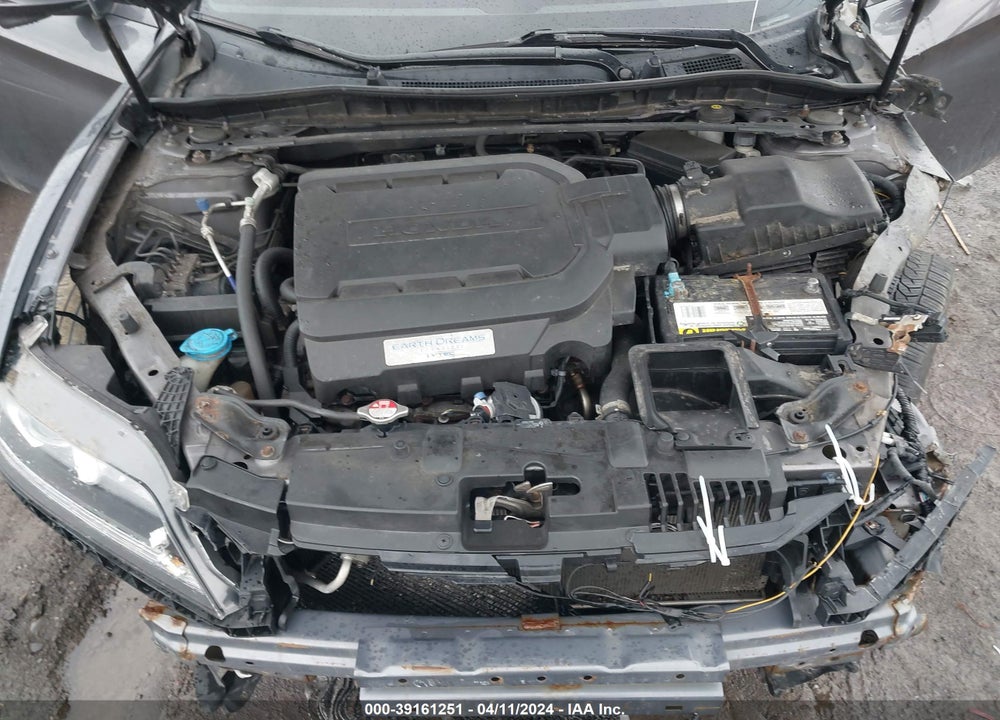 2015 HONDA ACCORD EX-L V-6 VIN: 1HGCT2A88FA002930