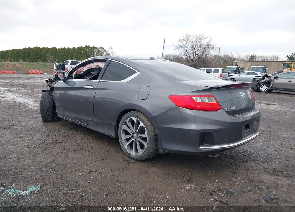 2015 HONDA ACCORD EX-L V-6 VIN: 1HGCT2A88FA002930