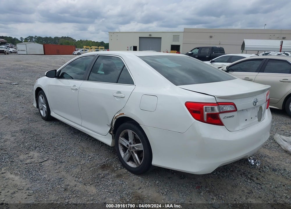 2014 TOYOTA CAMRY SE VIN: 4T1BF1FK4EU459100