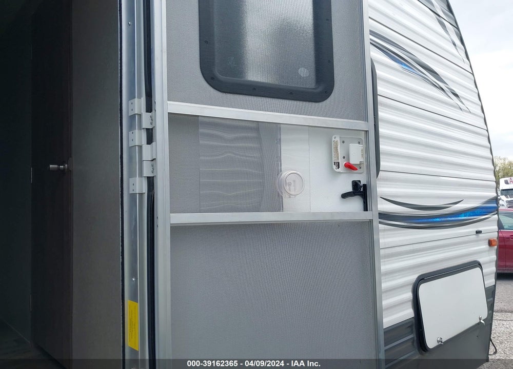 2018 PALOMINO OTHER VIN: 5ZT2PUSB6J4000474