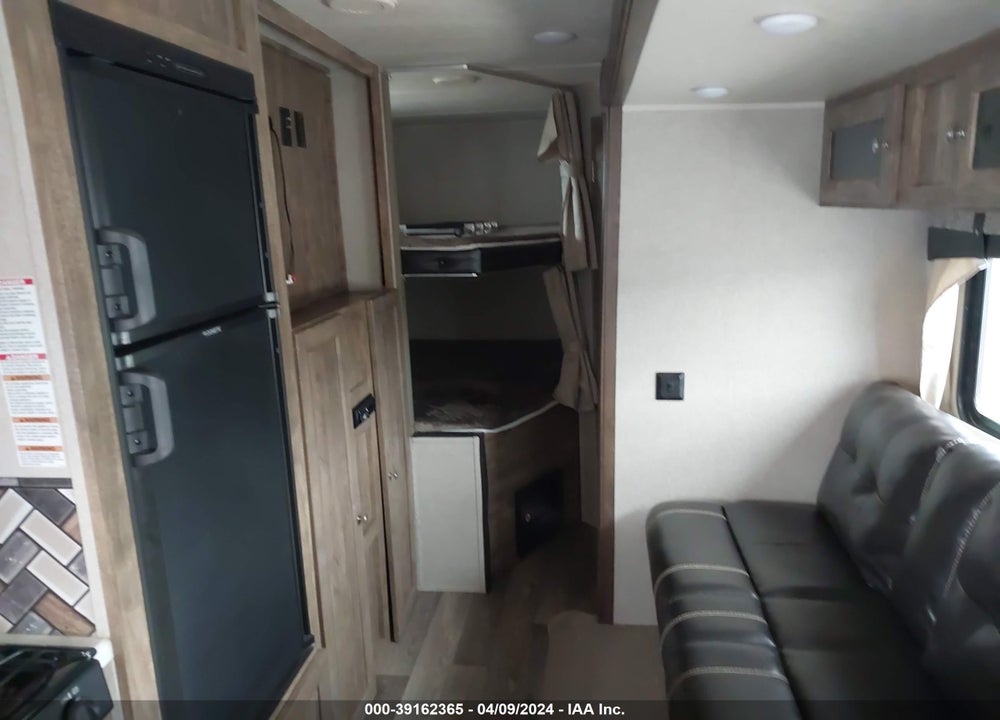 2018 PALOMINO OTHER VIN: 5ZT2PUSB6J4000474