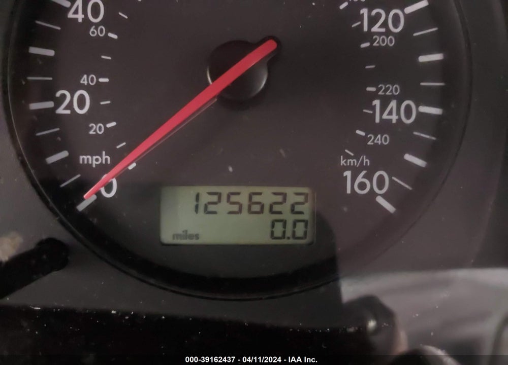 2003 VOLKSWAGEN JETTA GLI VIN: 3VWVH69M33M133177