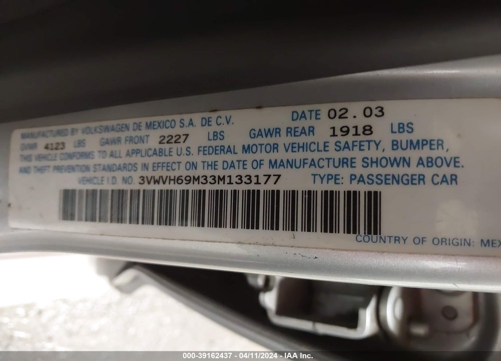 2003 VOLKSWAGEN JETTA GLI VIN: 3VWVH69M33M133177