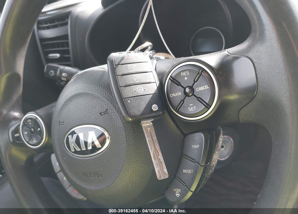 2014 KIA SOUL VIN: KNDJN2A27E7745554