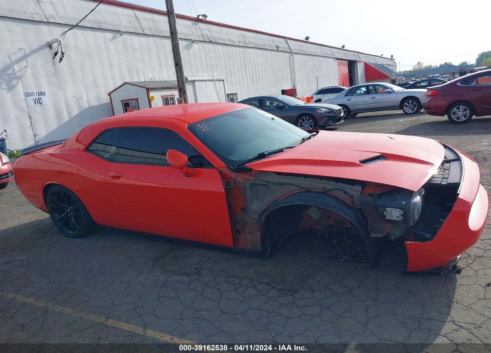 2018 DODGE CHALLENGER SXT VIN: 2C3CDZAG2JH251251