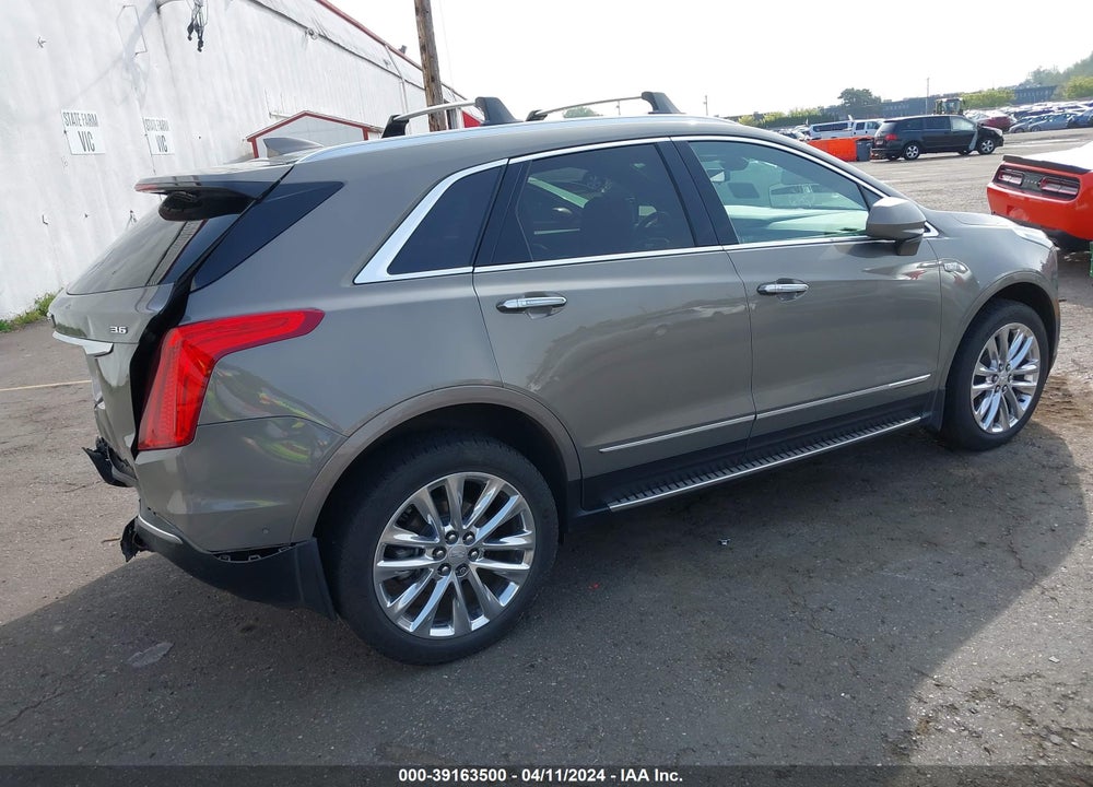 2018 CADILLAC XT5 PLATINUM VIN: 1GYKNGRS6JZ190983