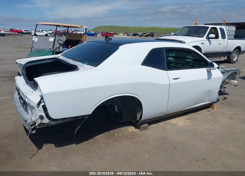 2016 DODGE CHALLENGER SRT 392 VIN: 2C3CDZDJ2GH131501