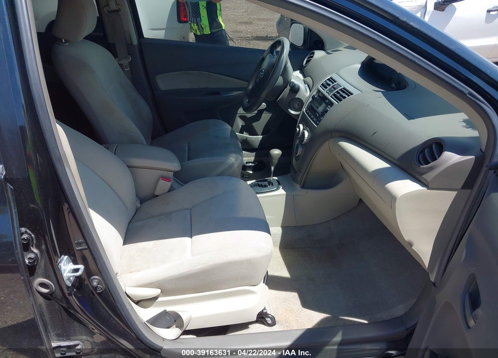 2009 TOYOTA YARIS VIN: JTDBT903691327251
