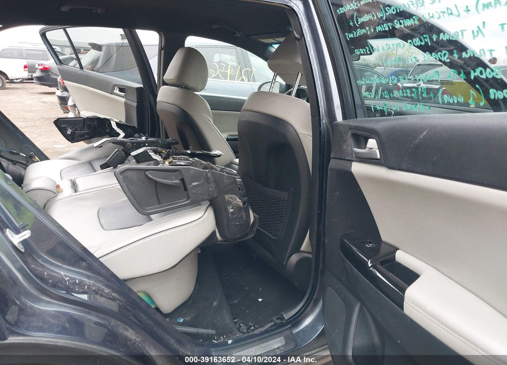 2019 KIA SPORTAGE EX VIN: KNDPNCACXK7607818