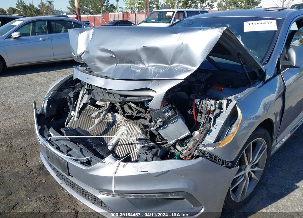 2015 HYUNDAI SONATA SPORT 2.0T VIN: 5NPE34AB0FH229181