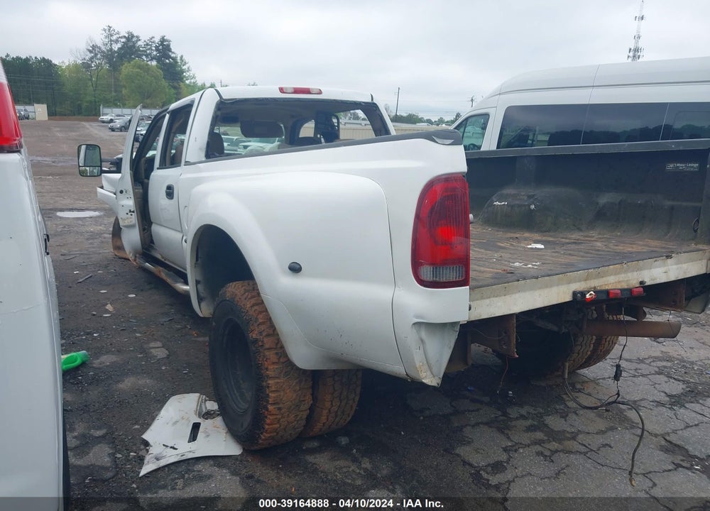 2005 CHEVROLET SILVERADO 3500 LT VIN: 1GCJK33255F885085