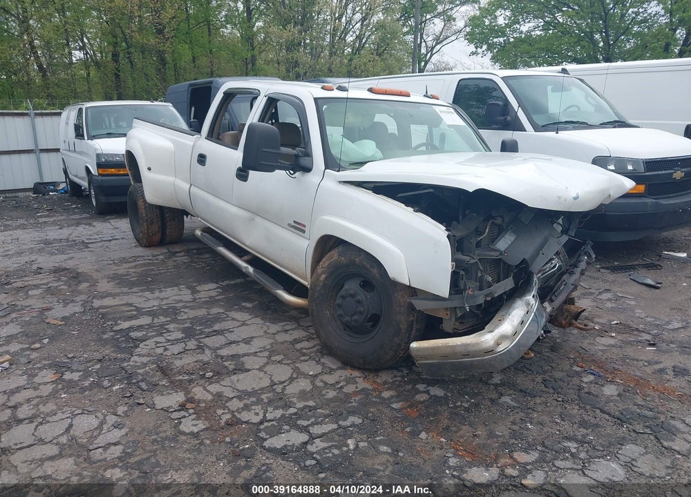 2005 CHEVROLET SILVERADO 3500 LT VIN: 1GCJK33255F885085