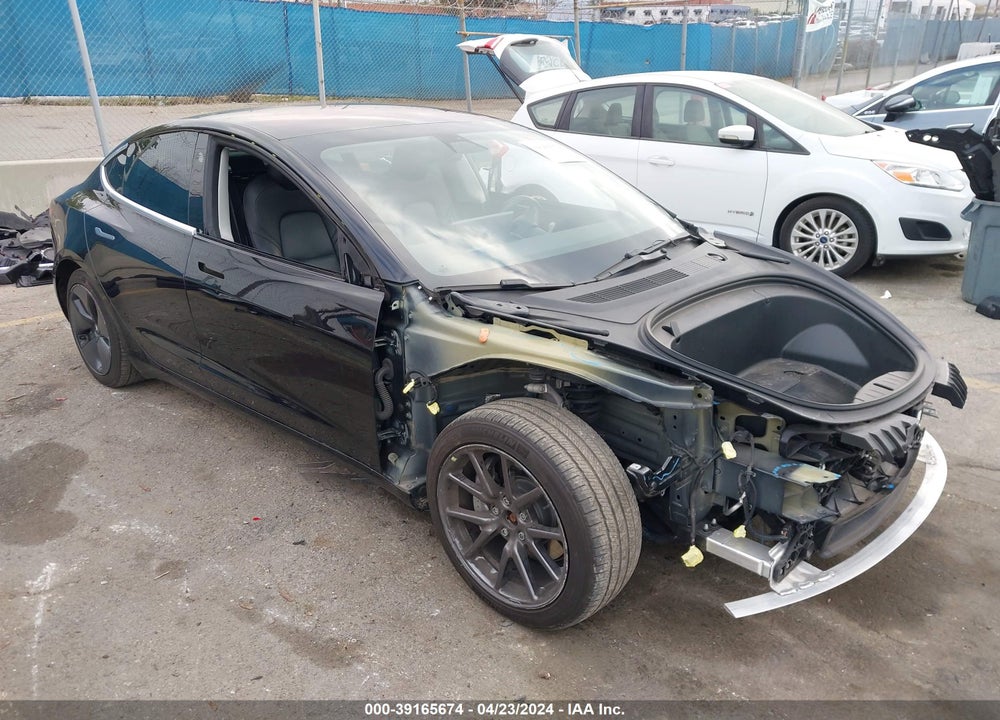 2018 TESLA MODEL 3 LONG RANGE/PERFORMANCE VIN: 5YJ3E1EBXJF099136