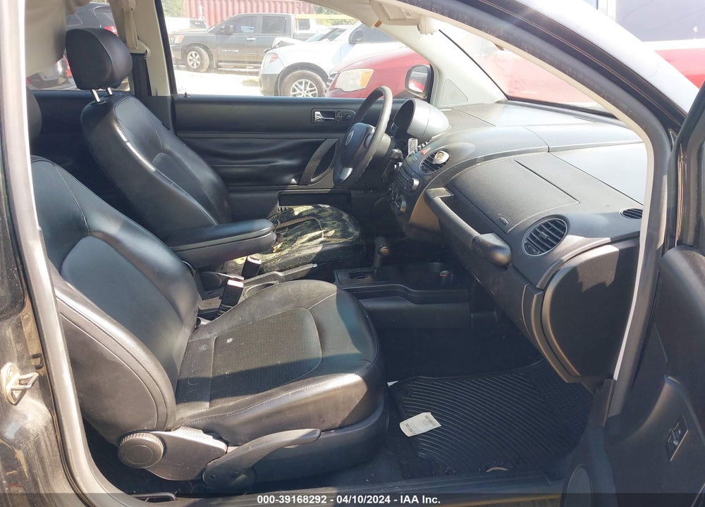 2008 VOLKSWAGEN NEW BEETLE COUPE S/SE VIN: 3VWRG31C88M506355