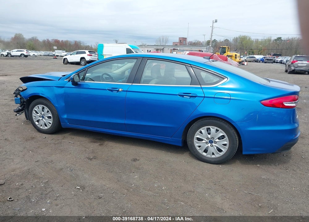 2019 FORD FUSION S VIN: 3FA6P0G79KR249401