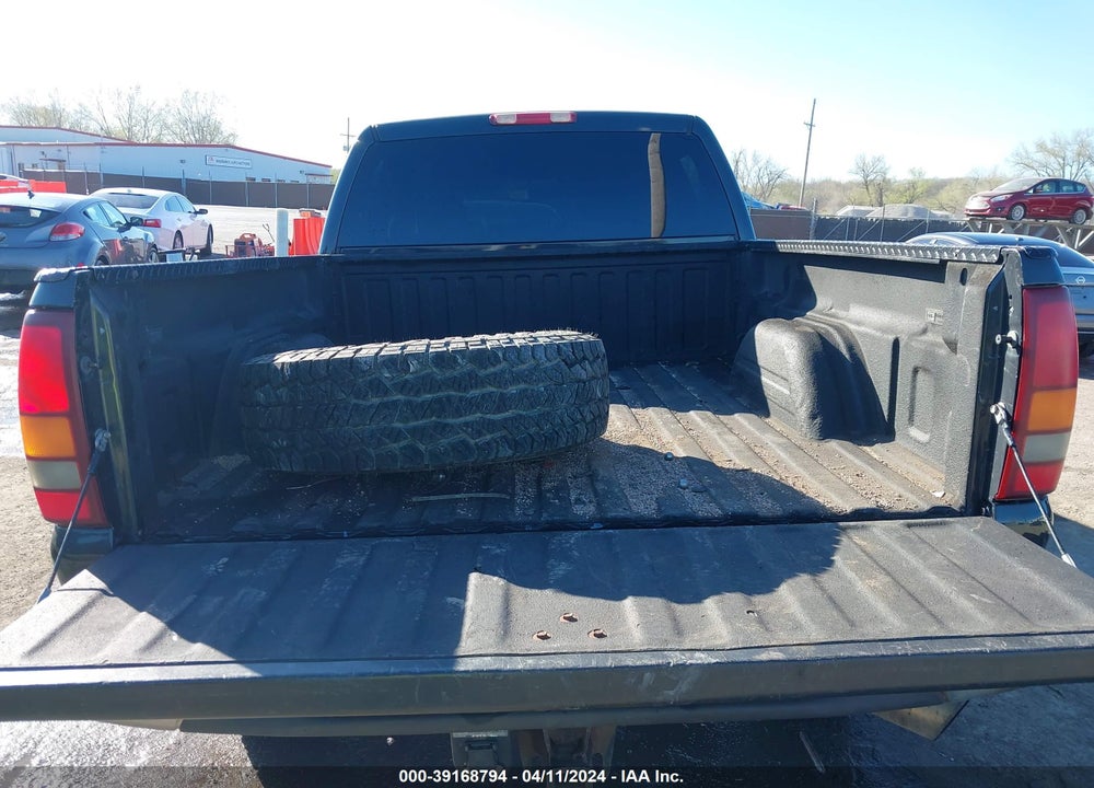 2003 GMC SIERRA 2500HD SLT VIN: 1GTHK23103F194043