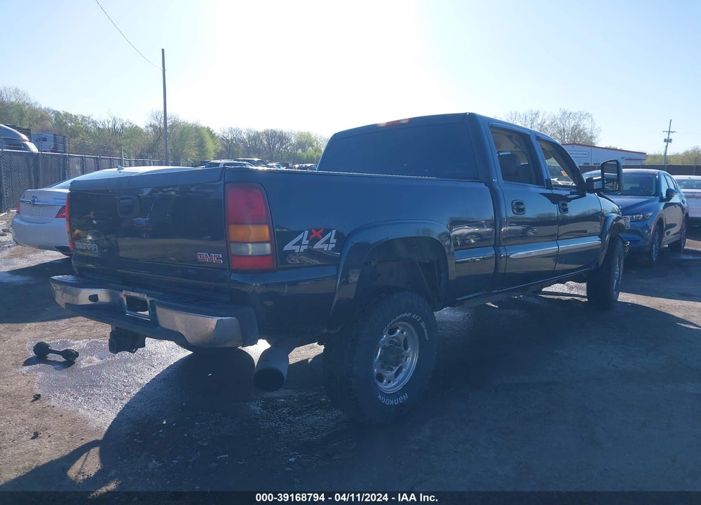 2003 GMC SIERRA 2500HD SLT VIN: 1GTHK23103F194043