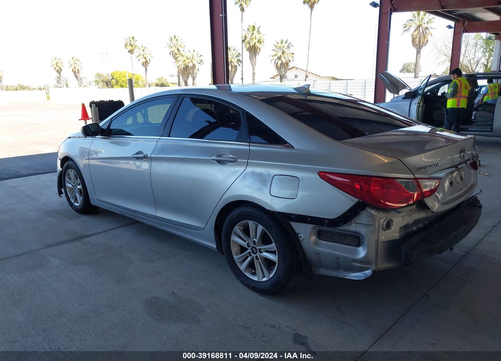 2013 HYUNDAI SONATA GLS VIN: 5NPEB4AC6DH655787