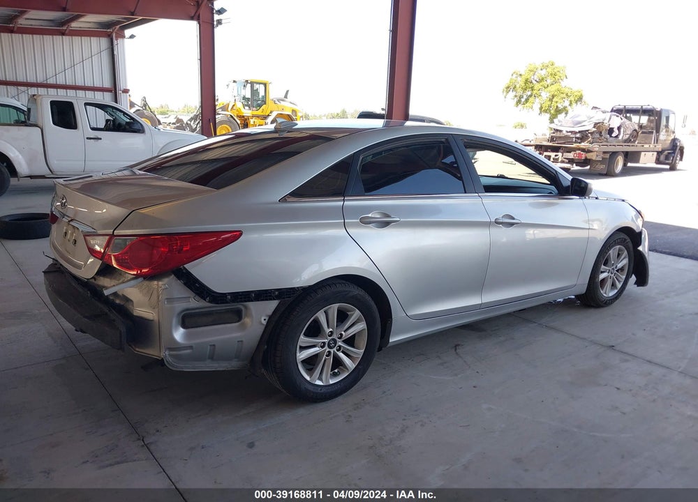 2013 HYUNDAI SONATA GLS VIN: 5NPEB4AC6DH655787