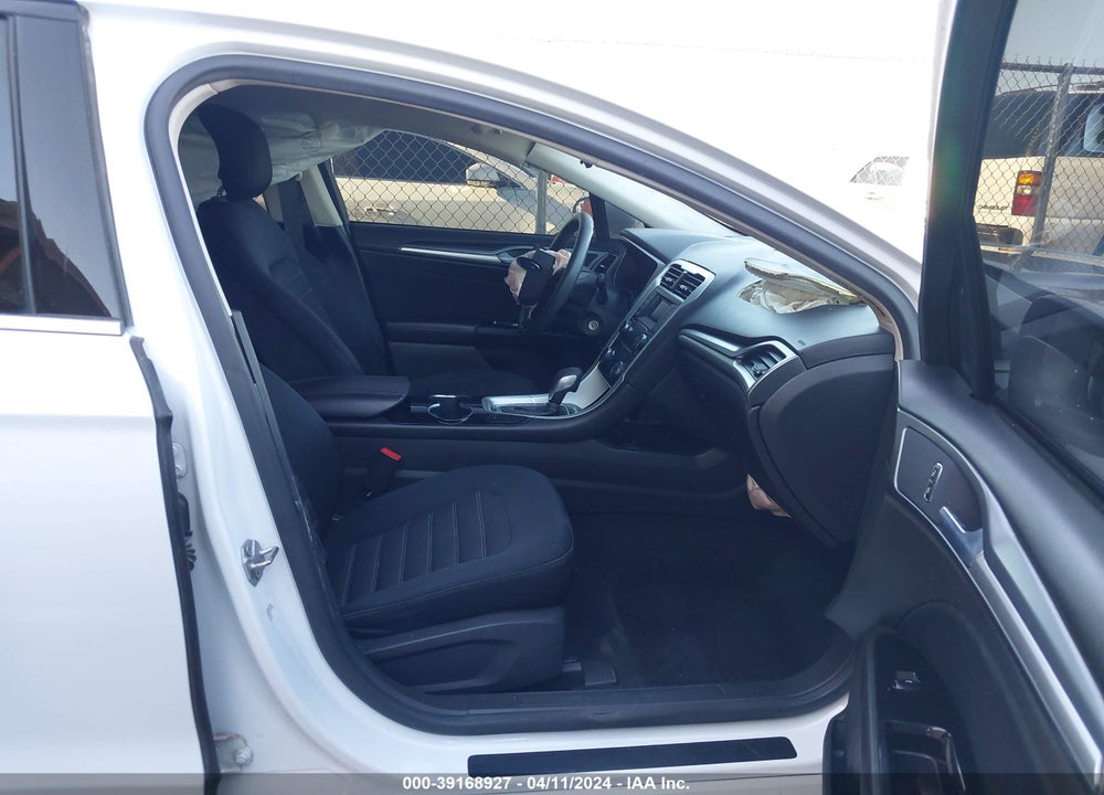 2014 FORD FUSION SE VIN: 3FA6P0HD4ER227900