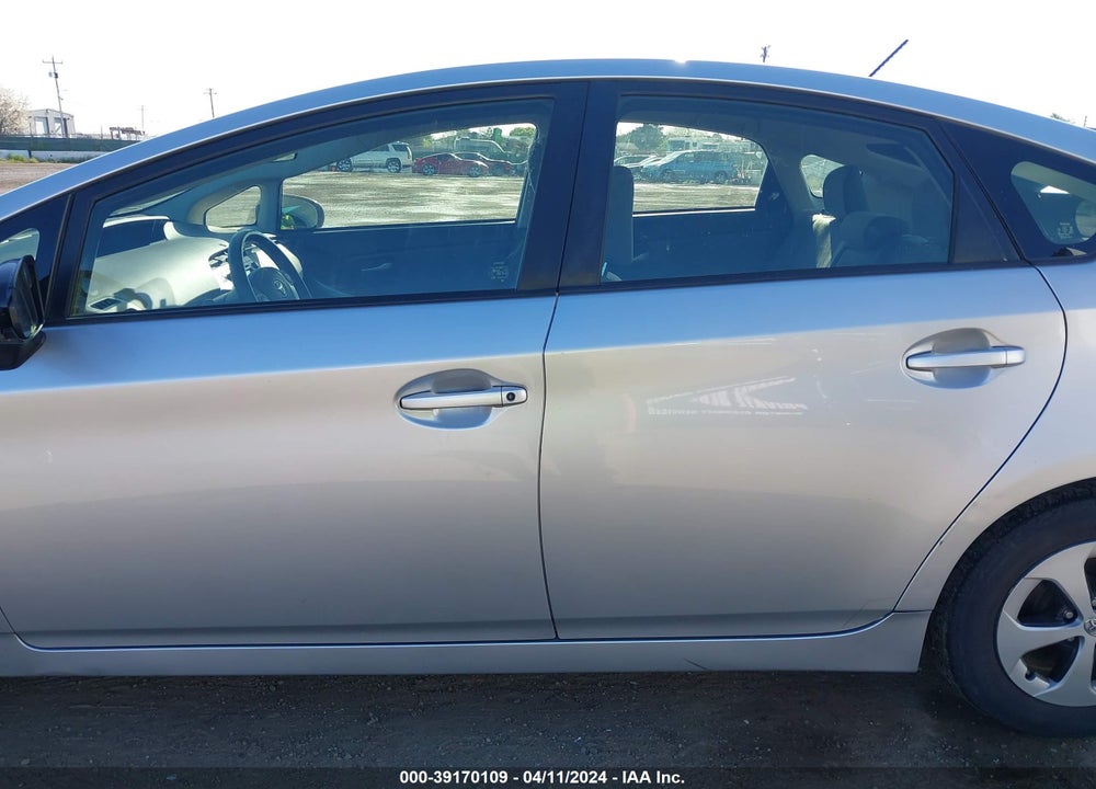 2012 TOYOTA PRIUS TWO VIN: JTDKN3DU8C5456358