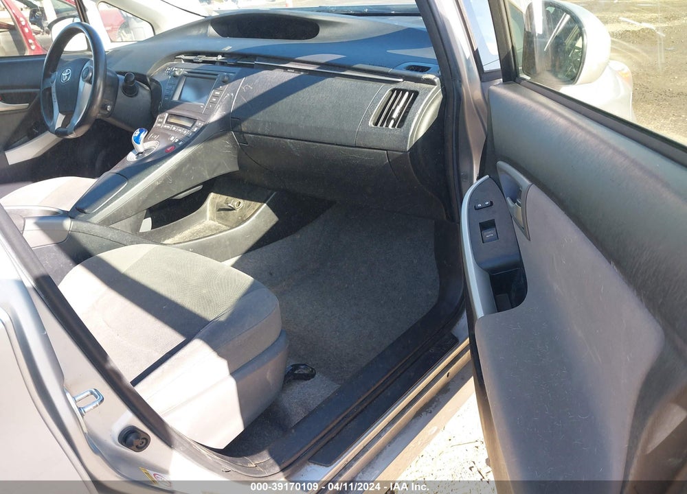 2012 TOYOTA PRIUS TWO VIN: JTDKN3DU8C5456358