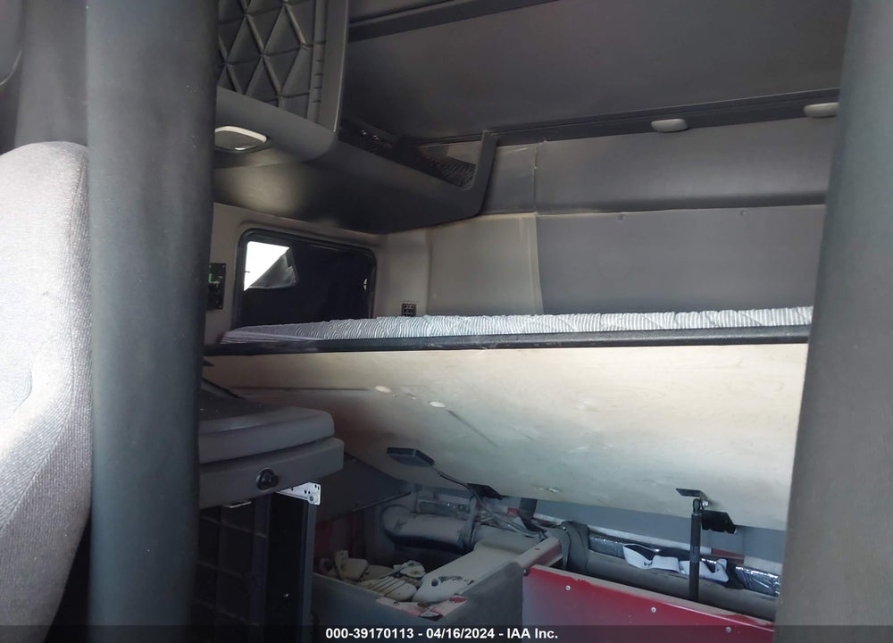 2018 INTERNATIONAL LT VIN: 3HSDZAPR5JN097875