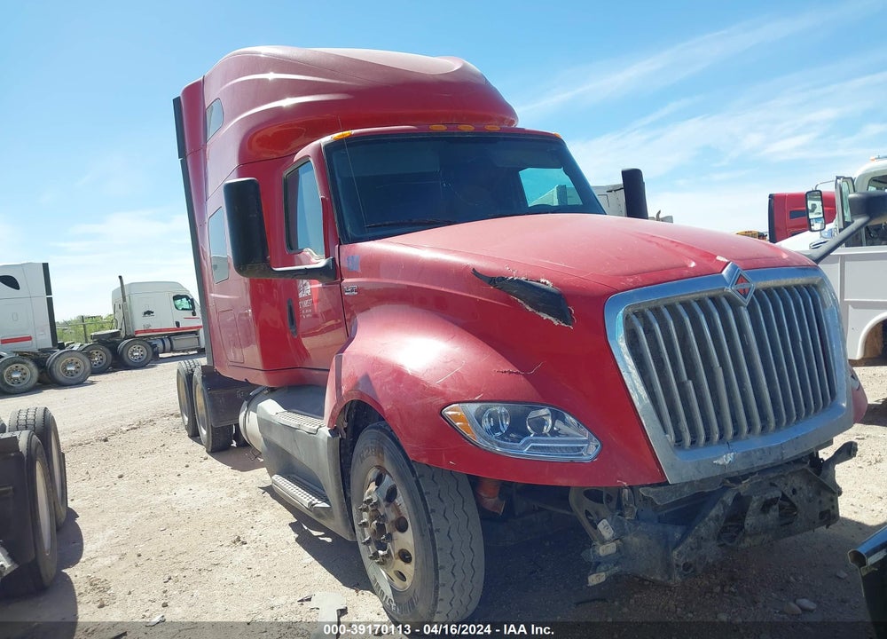 2018 INTERNATIONAL LT VIN: 3HSDZAPR5JN097875