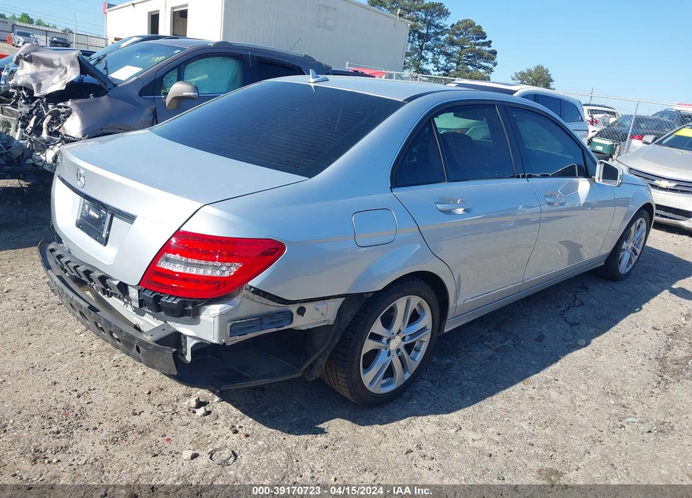 2014 MERCEDES-BENZ C 250 LUXURY/SPORT VIN: WDDGF4HB5EG246475