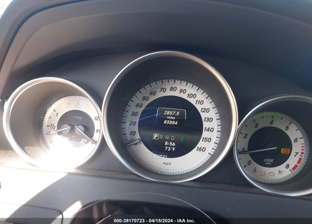 2014 MERCEDES-BENZ C 250 LUXURY/SPORT VIN: WDDGF4HB5EG246475