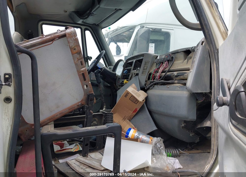 2006 INTERNATIONAL 4000 4400 VIN: 1HTMKAAN06H169122
